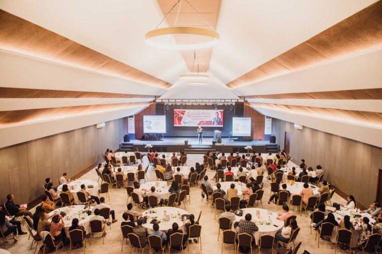 Riverside Convention Center: Tempat Ideal Wisuda & Pentas Seni Sekolah