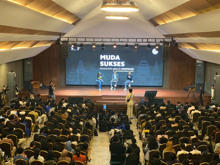 Young On Top “Muda Sukses Roadshow” Padati Gedung Seminar Denpasar: Inspirasi Muda di Riverside Convention Center Denpasar